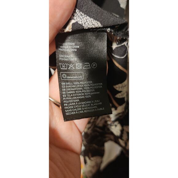 H&M Black Off the Shoulder Ruffle Sleeve Tropical Print Flouncy Dress Size M - Picture 6 of 6